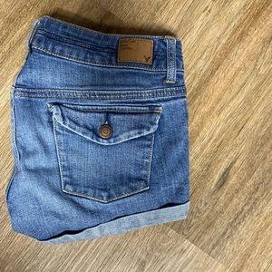 American Eagle jean shorts size 2